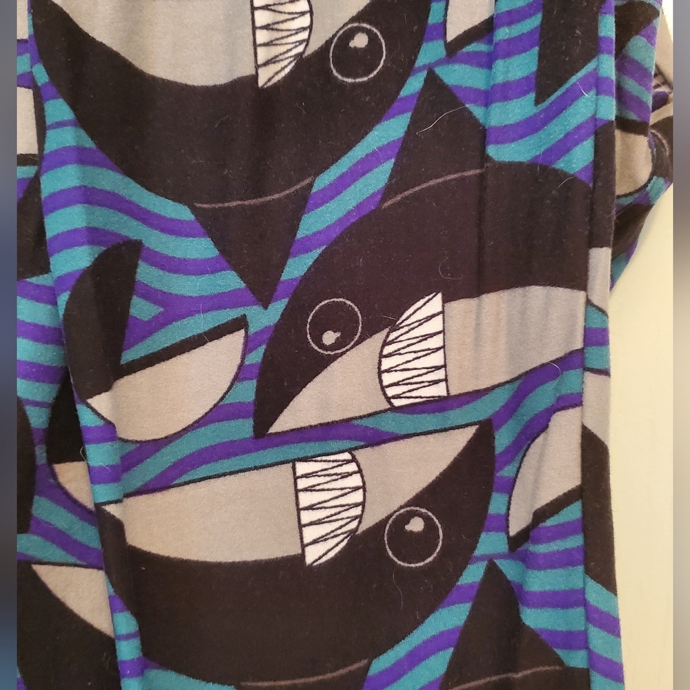 Tall and Curvy Shark Lularoe Leggings